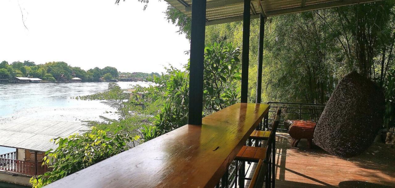 T & T Hostel Kanchanaburi Ngoại thất bức ảnh