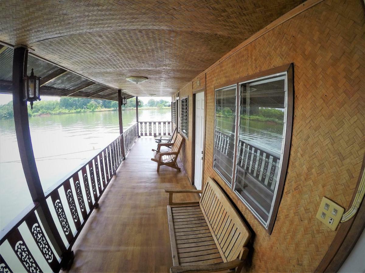 T & T Hostel Kanchanaburi Ngoại thất bức ảnh